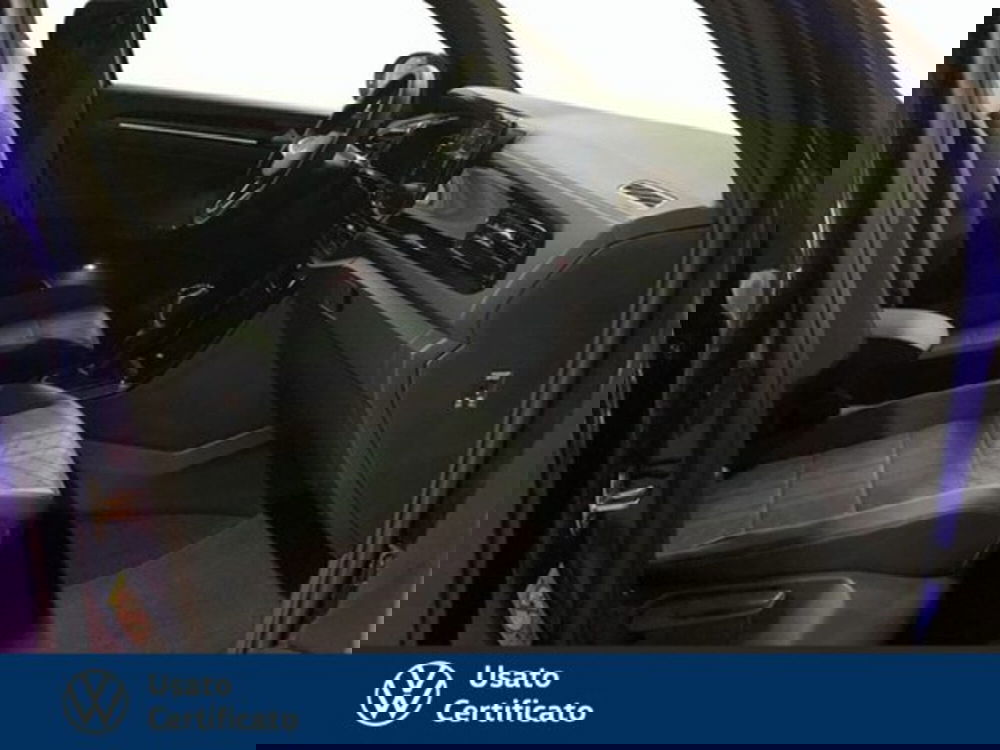 Volkswagen T-Roc nuova a Vicenza (6)