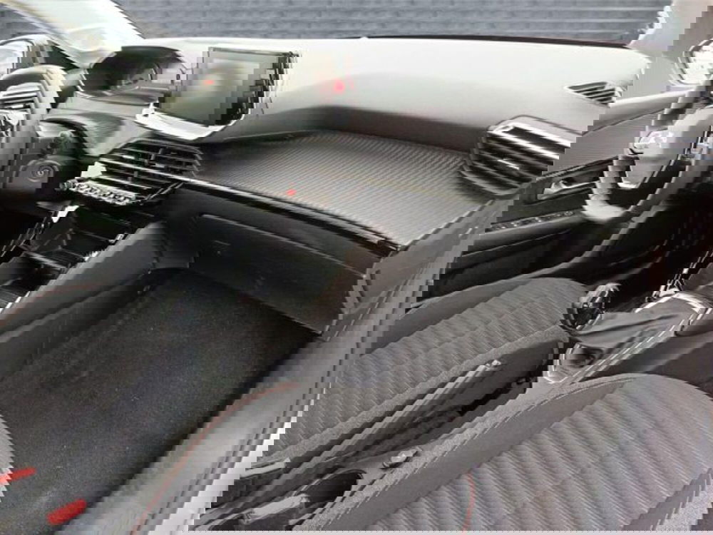 Peugeot 208 usata a Bari (12)