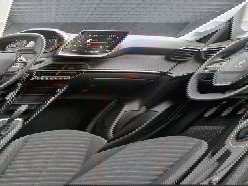 Peugeot 208 usata a Bari (13)