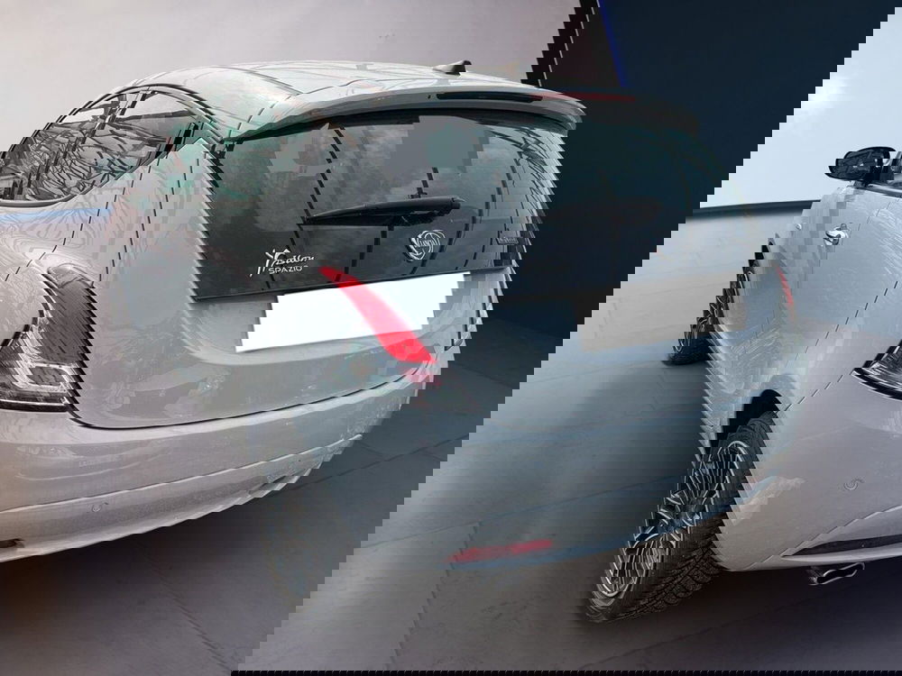 Lancia Ypsilon usata a Torino (5)