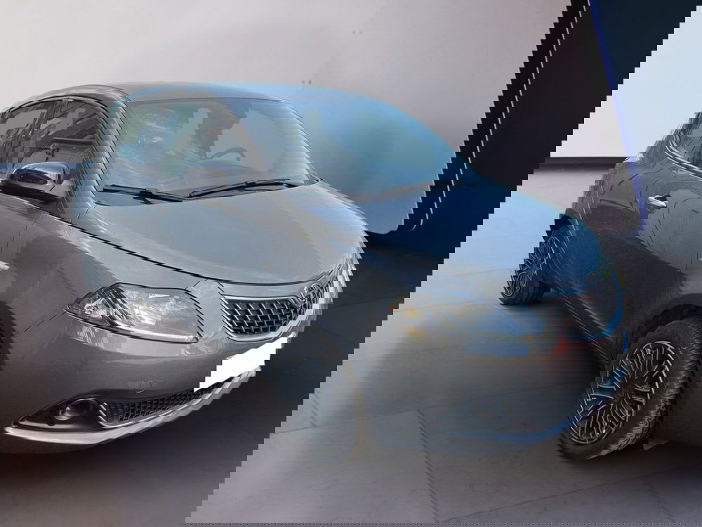 Lancia Ypsilon usata a Torino (3)