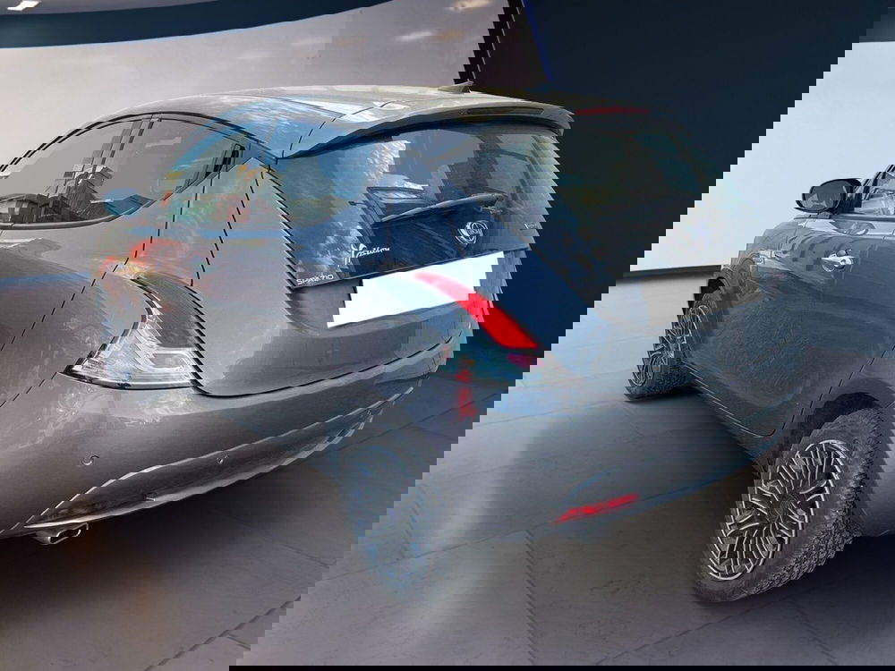 Lancia Ypsilon usata a Torino (5)