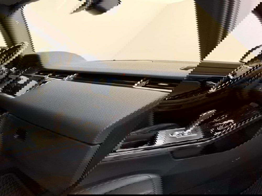 Land Rover Range Rover Evoque usata a Venezia (6)