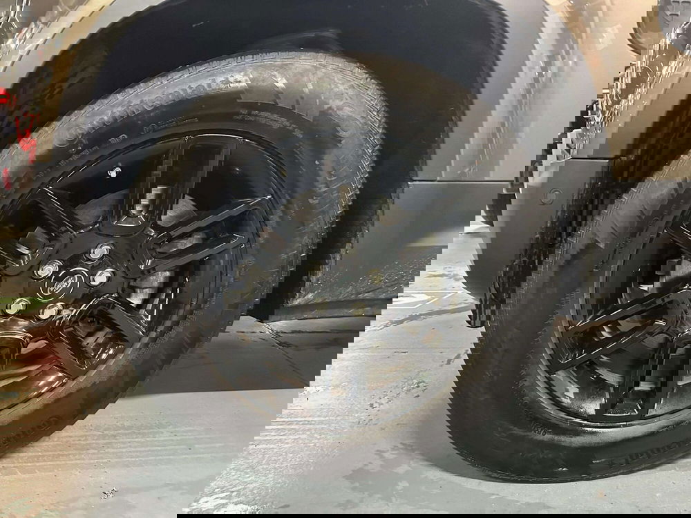 Land Rover Defender usata a Siena (9)