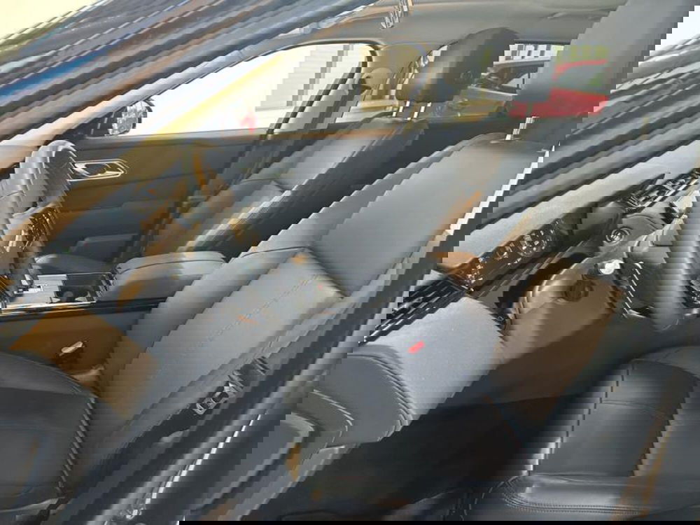 Land Rover Range Rover Velar usata a Venezia (11)