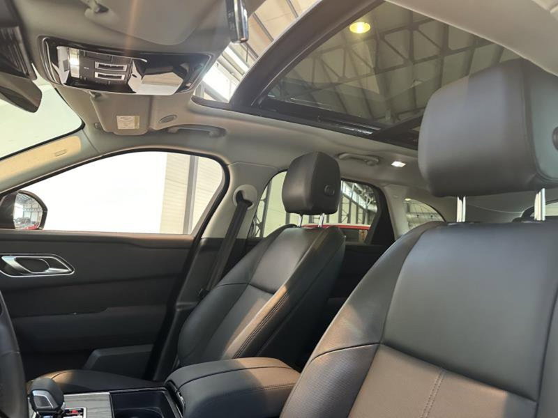 Land Rover Range Rover Velar usata a Venezia (12)