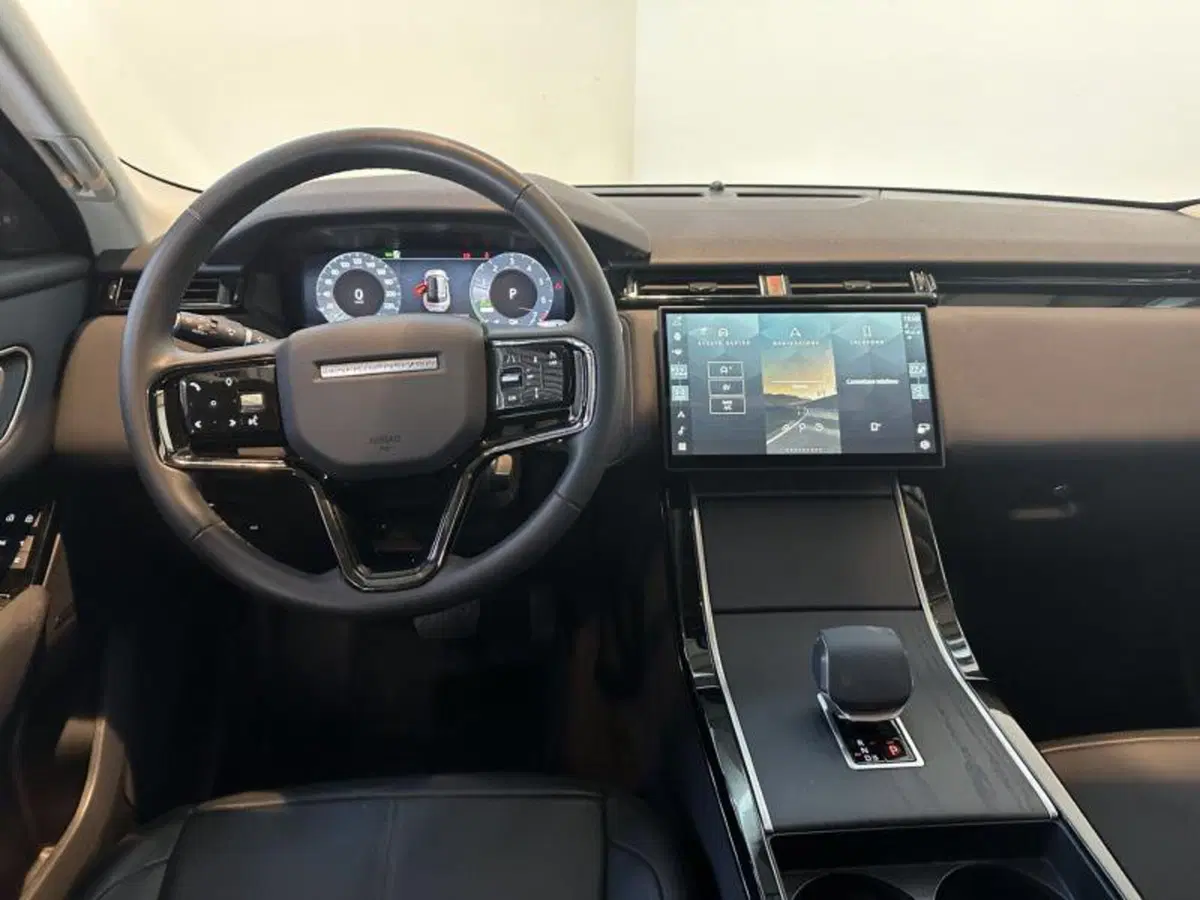 Land Rover Range Rover Velar usata a Venezia (9)