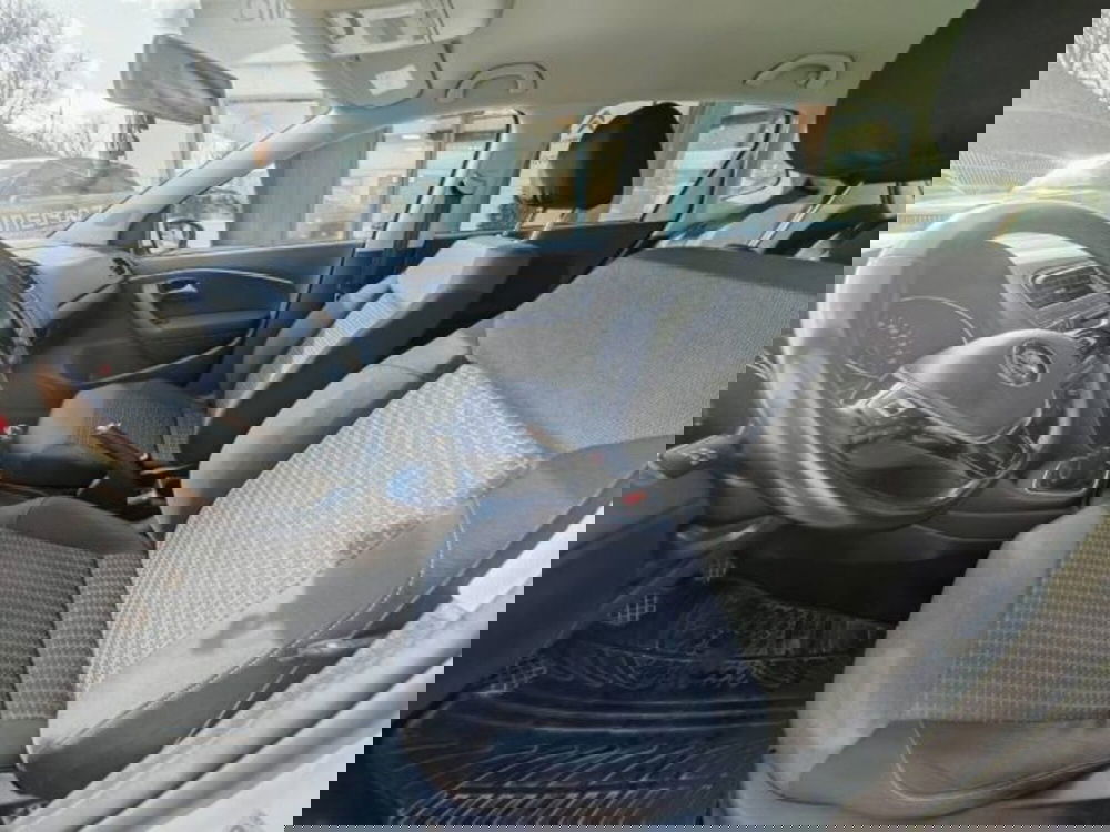 Volkswagen Polo nuova a Potenza (11)