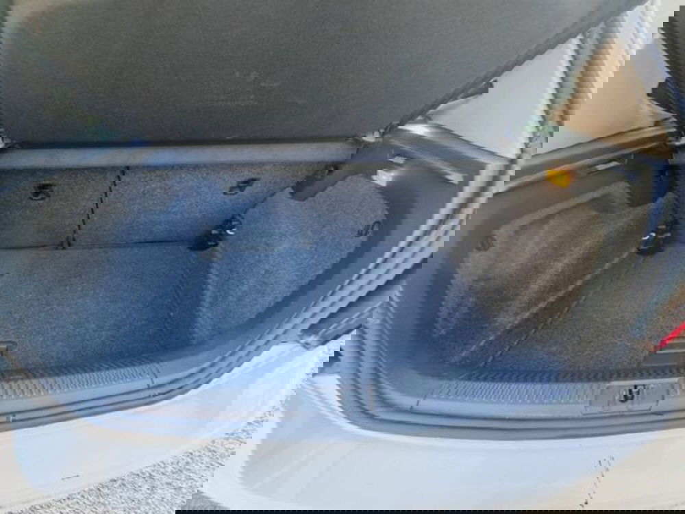 Volkswagen Polo nuova a Potenza (13)