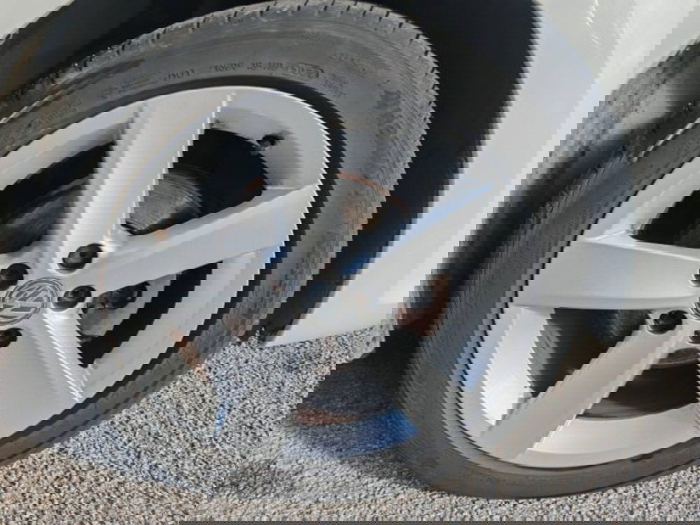 Volkswagen Polo nuova a Potenza (9)