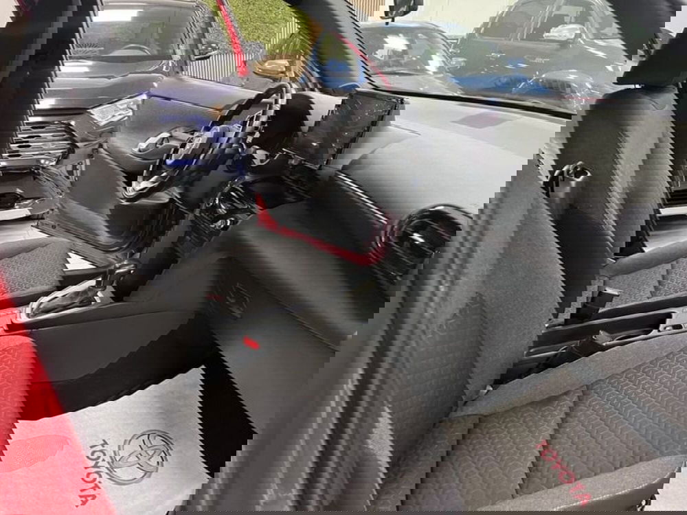 Toyota Yaris Cross usata a Prato (7)