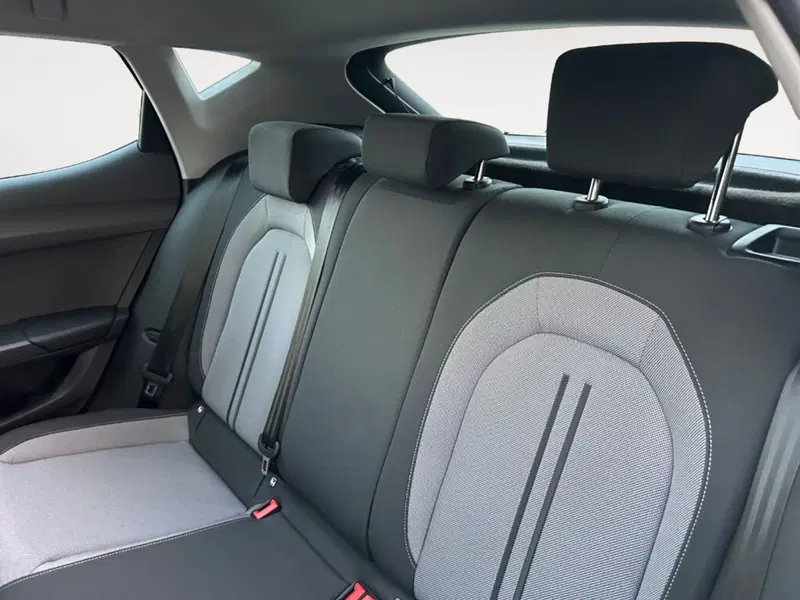 SEAT Leon ST nuova a Verona (10)