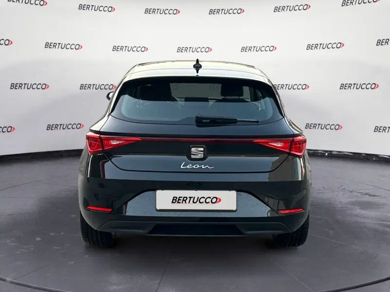 SEAT Leon ST nuova a Verona (4)