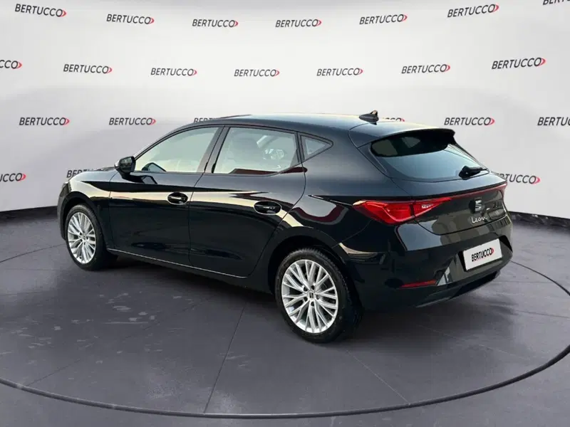 SEAT Leon ST nuova a Verona (5)