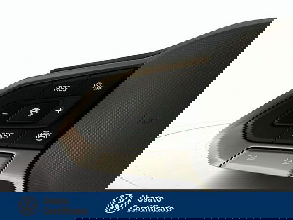 Volkswagen T-Roc nuova a Vicenza (11)