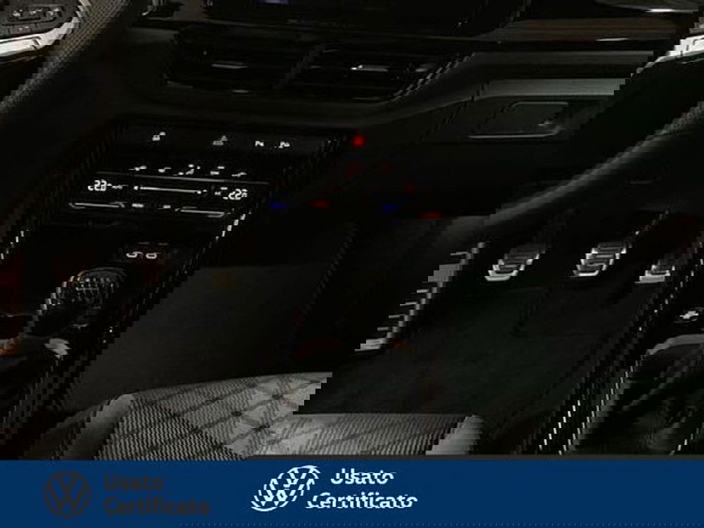 Volkswagen T-Roc nuova a Vicenza (9)