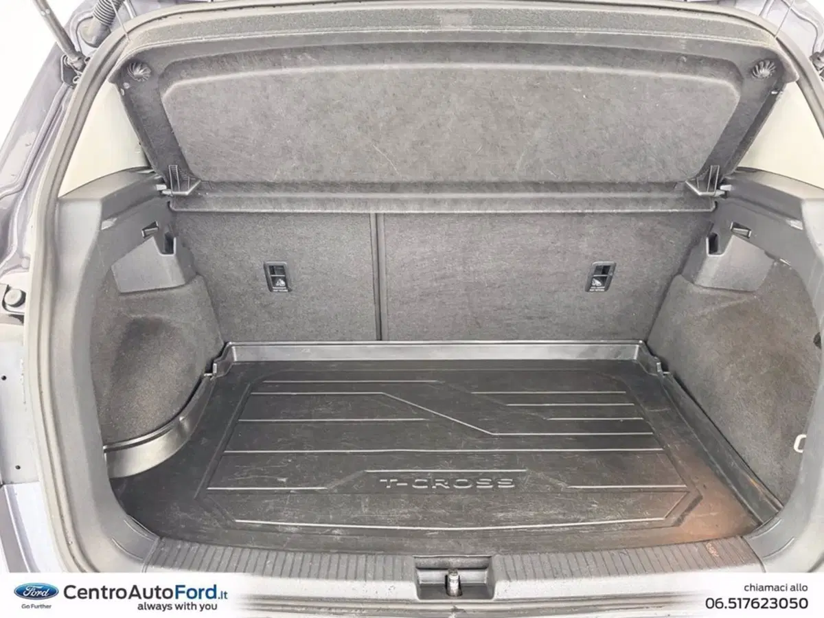 Volkswagen T-Cross usata a Roma (11)