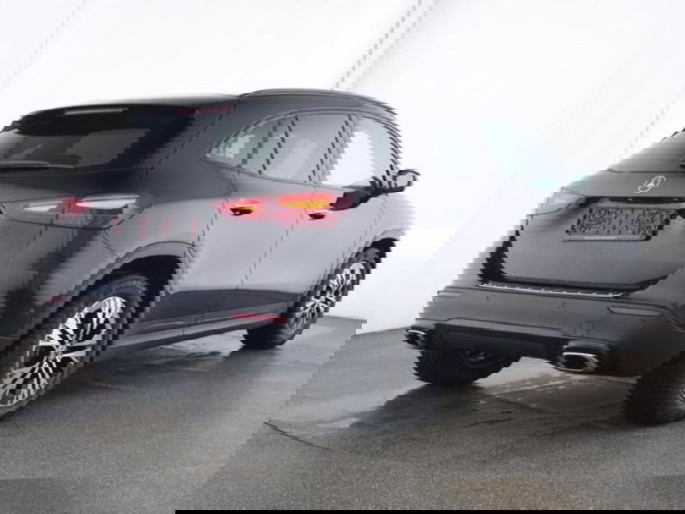 Mercedes-Benz GLA SUV usata a Milano (2)