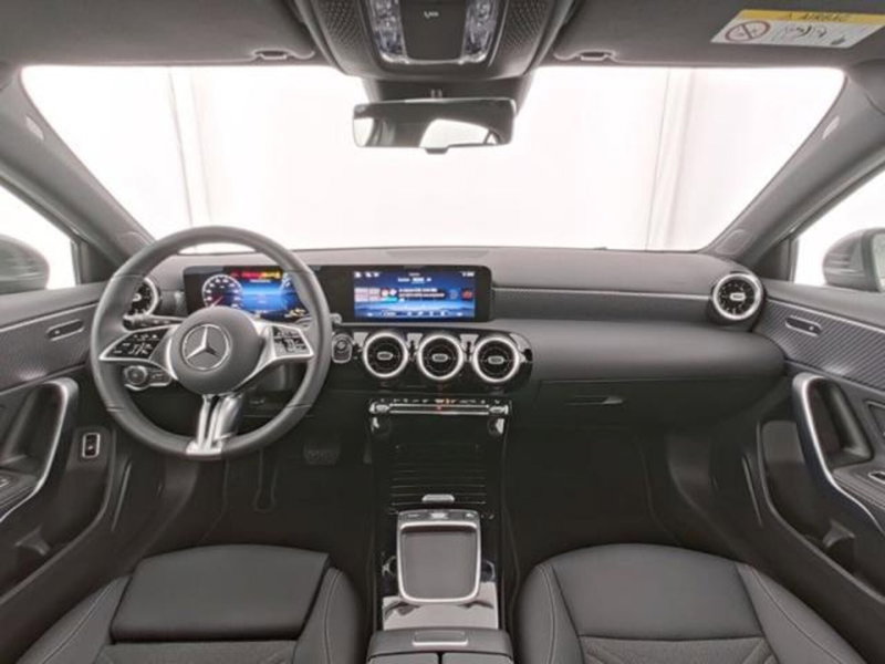 Mercedes-Benz Classe A usata a Milano (7)