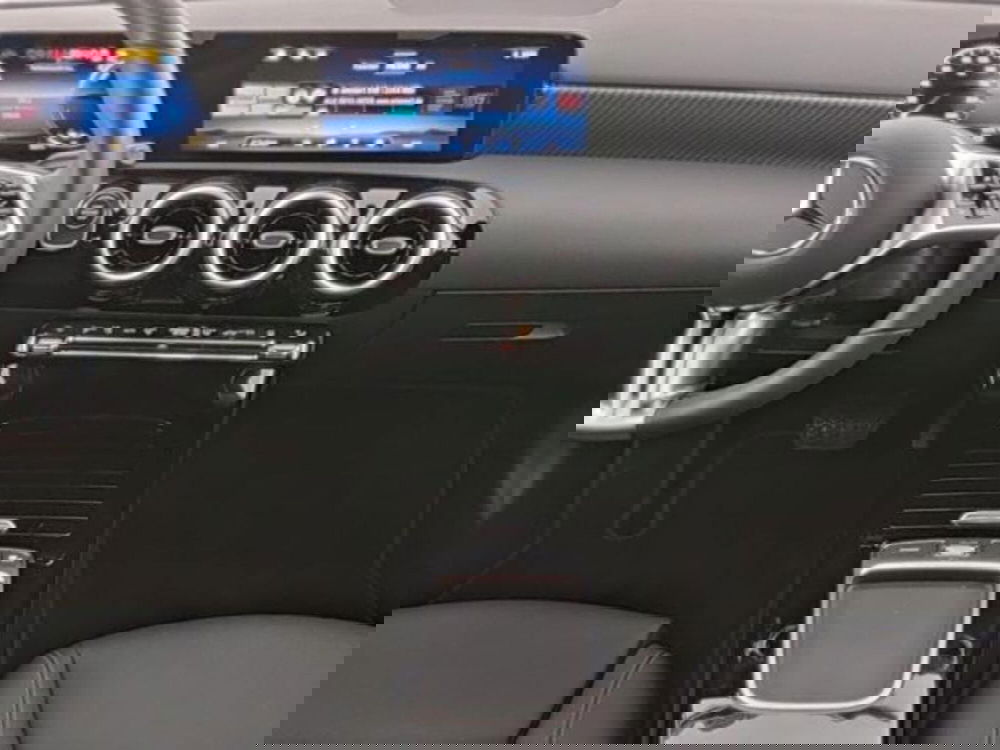 Mercedes-Benz Classe A usata a Milano (8)