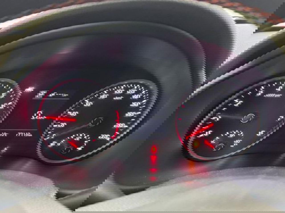 Kia Stonic usata a Como (11)