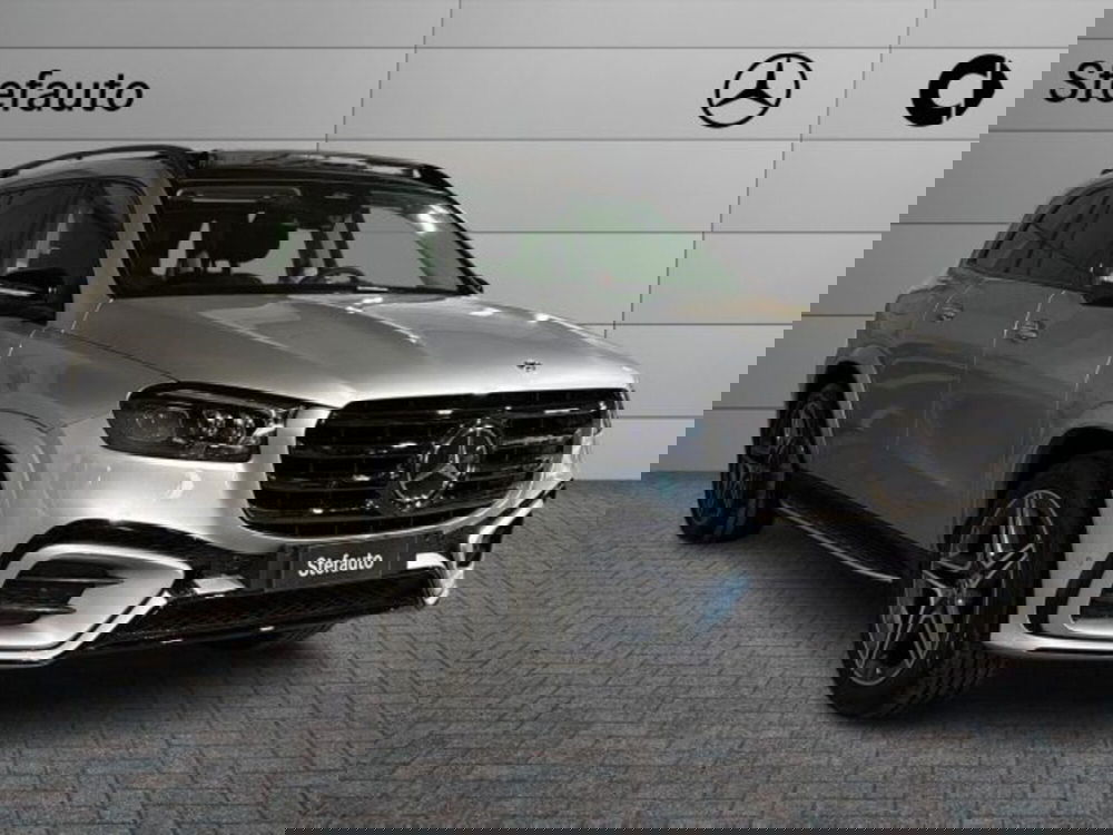 Mercedes-Benz GLS SUV nuova a Bologna