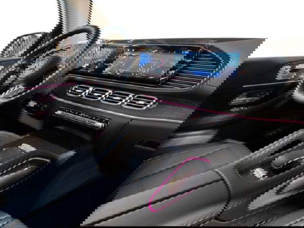 Mercedes-Benz GLS SUV nuova a Bologna (15)