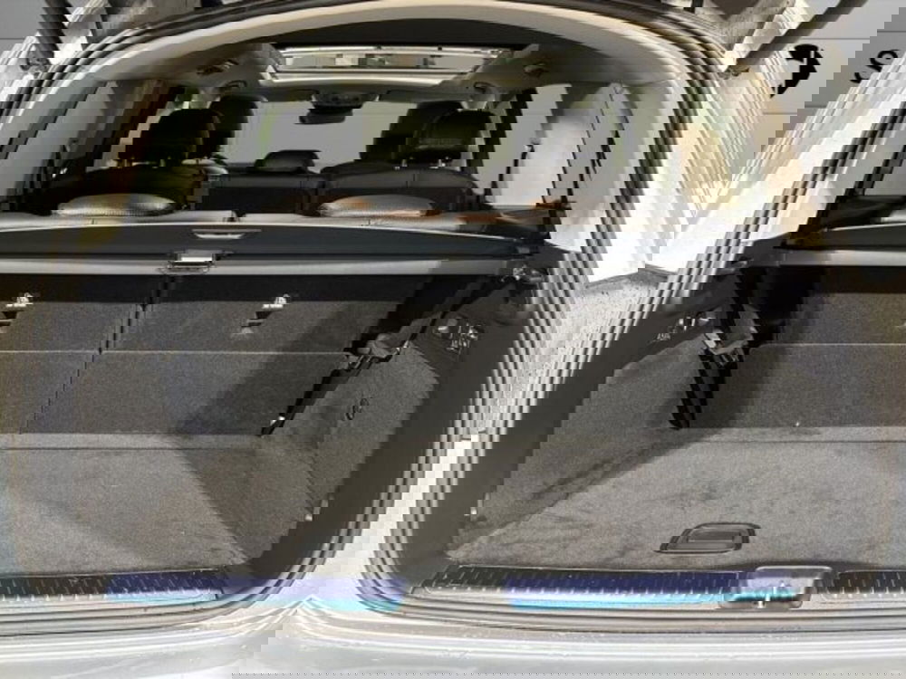 Mercedes-Benz GLS SUV nuova a Bologna (7)