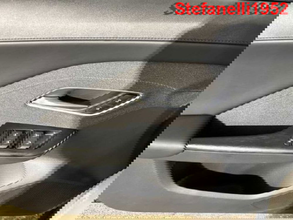 Mg ZS EV nuova a Bologna (10)