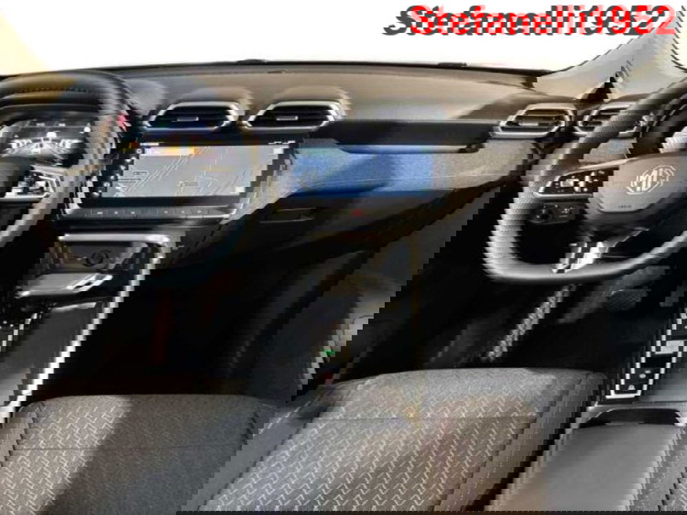 Mg ZS EV nuova a Bologna (13)