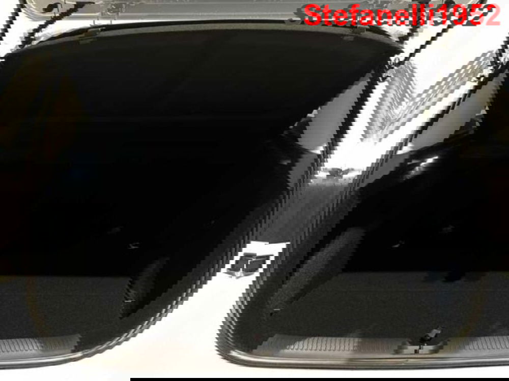 Mg ZS EV nuova a Bologna (7)