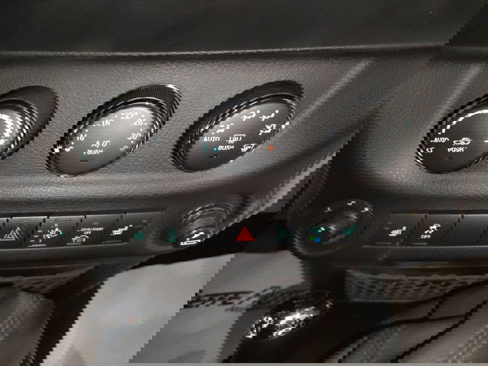 Jeep Wrangler usata a L'Aquila (20)