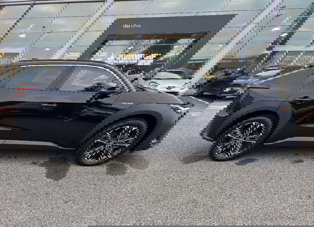 Toyota bZ4X usata a Piacenza (4)