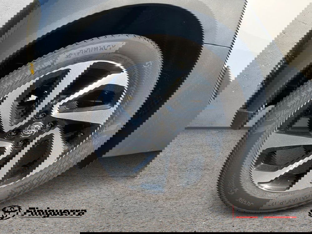 Toyota Aygo X nuova a Lecco (7)