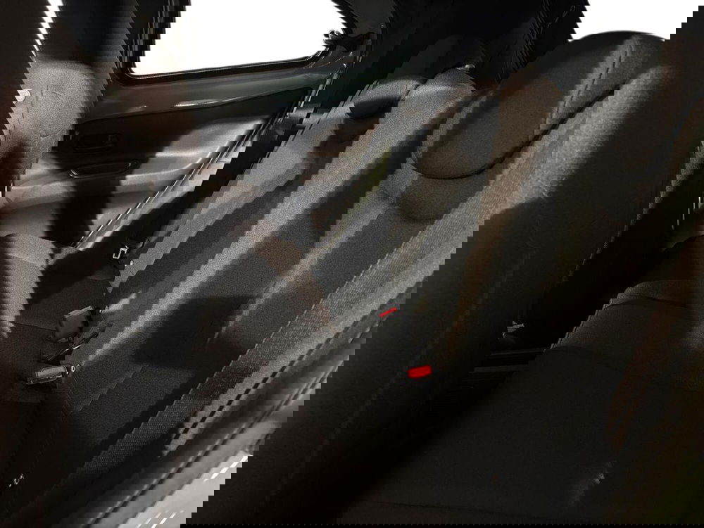 Toyota Aygo X nuova a Sondrio (11)