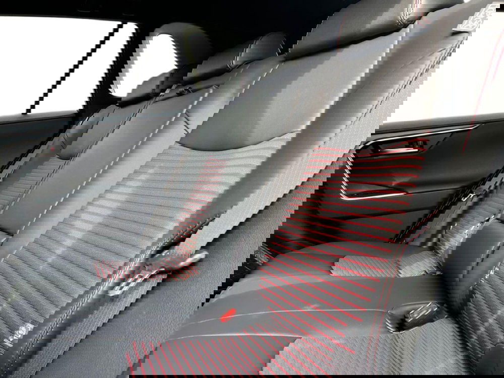 Toyota Rav4 nuova a Lecco (11)