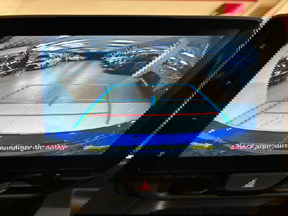 Toyota Yaris nuova a Lecco (15)