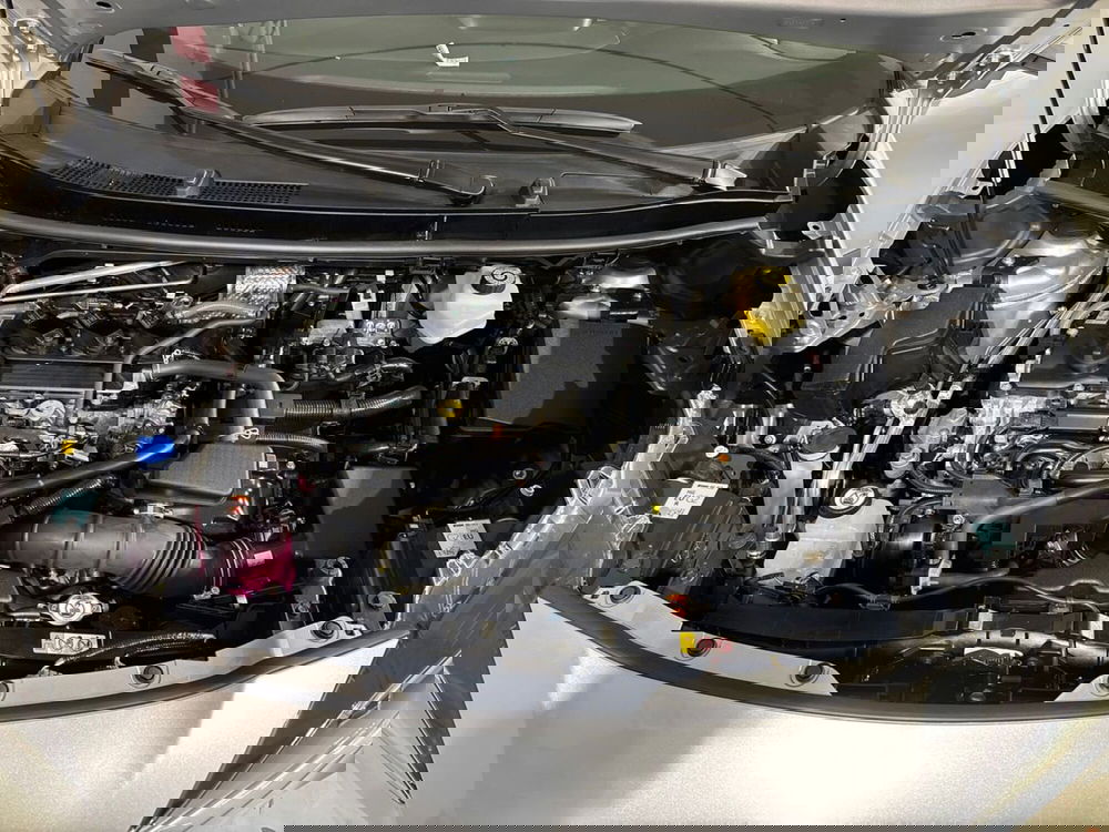 Toyota Yaris Cross nuova a Lecco (15)