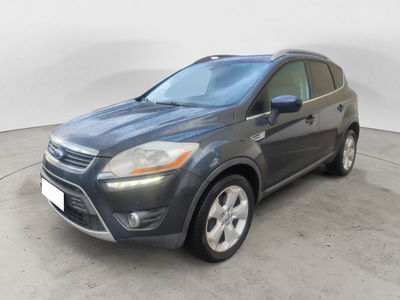 Ford Kuga 2.0 TDCi 136 CV 2WD DPF del 2009 usata a Sala Consilina