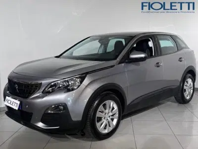 Peugeot 3008 BlueHDi 130 S&amp;S EAT8 Active Business del 2019 usata a Brescia