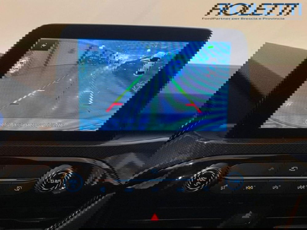 Ford Kuga nuova a Brescia (10)