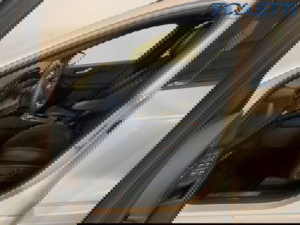 Ford Kuga nuova a Brescia (11)