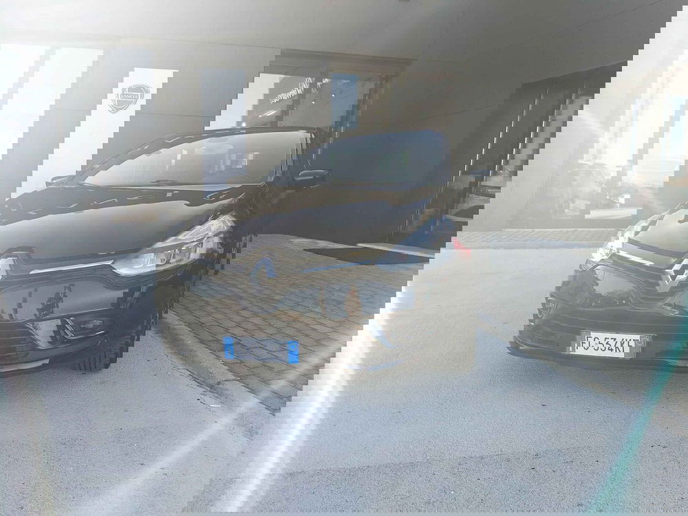 Renault Clio usata a Matera (2)