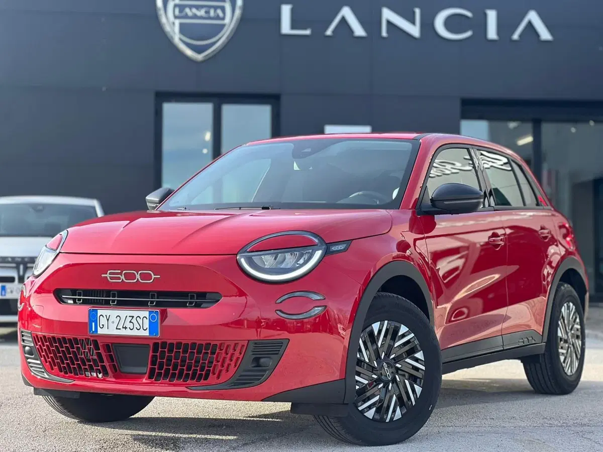 Fiat 600 nuova a Matera
