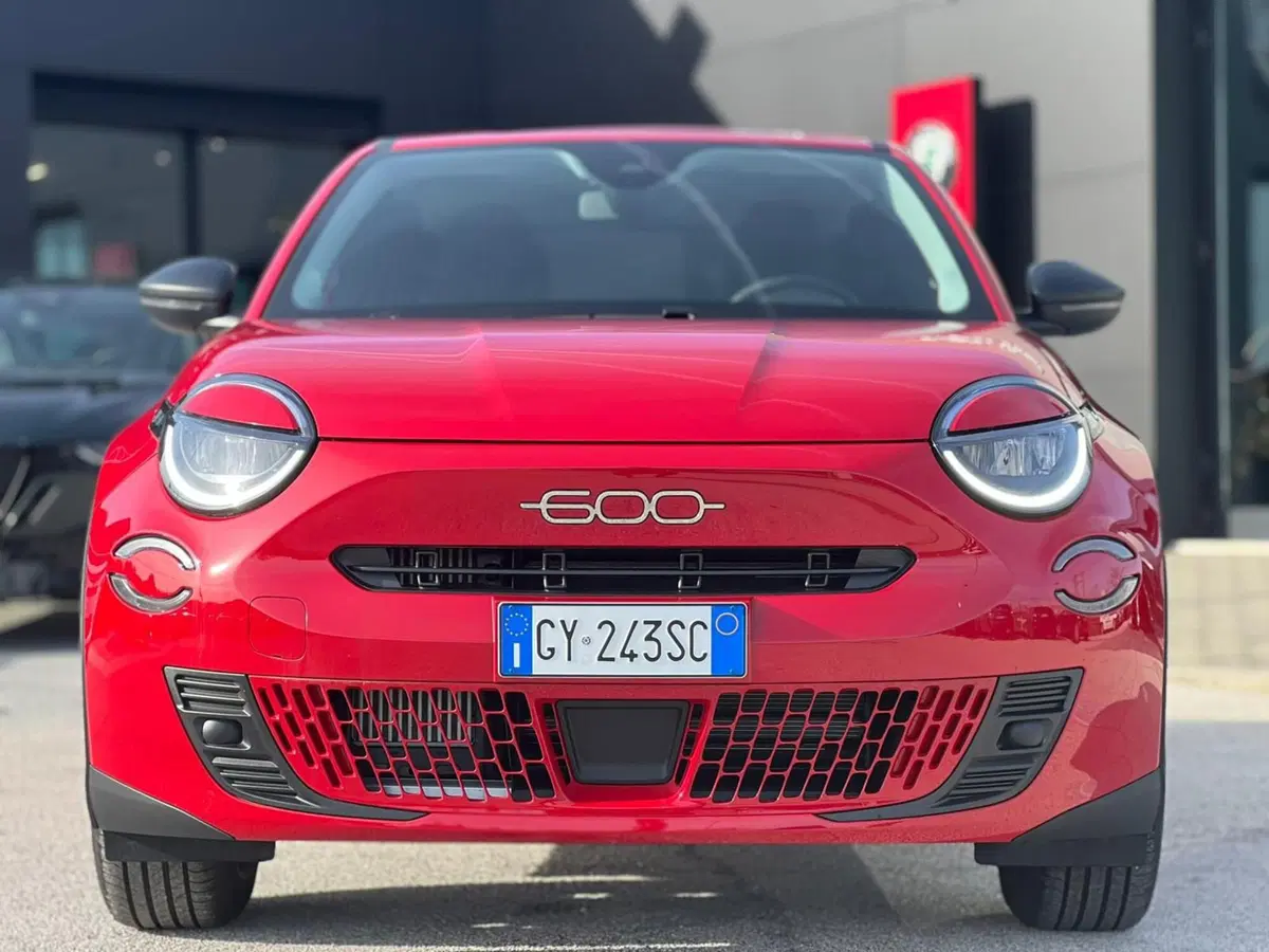 Fiat 600 nuova a Matera (3)