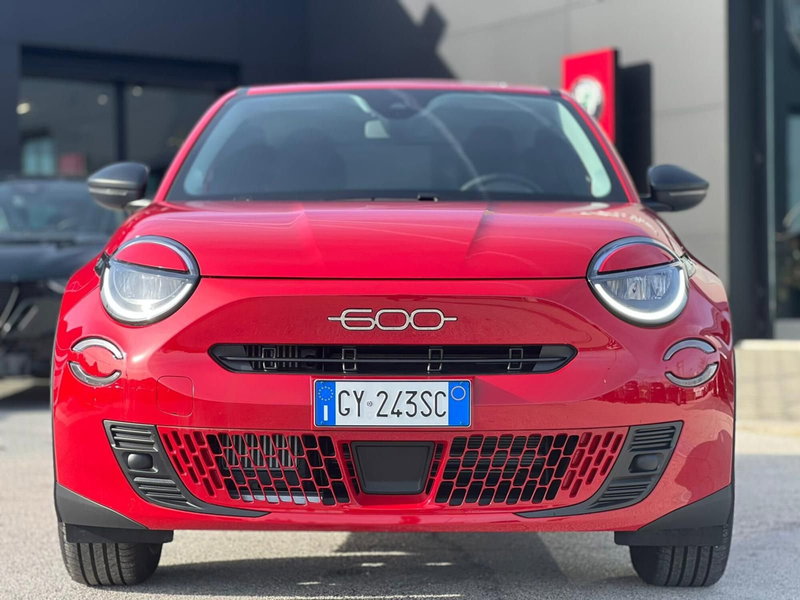 Fiat 600 nuova a Matera (3)
