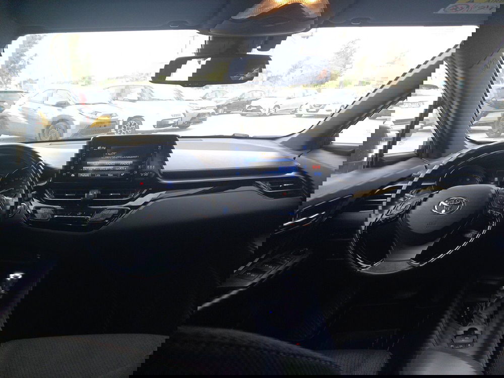 Toyota Toyota C-HR usata a Agrigento (10)
