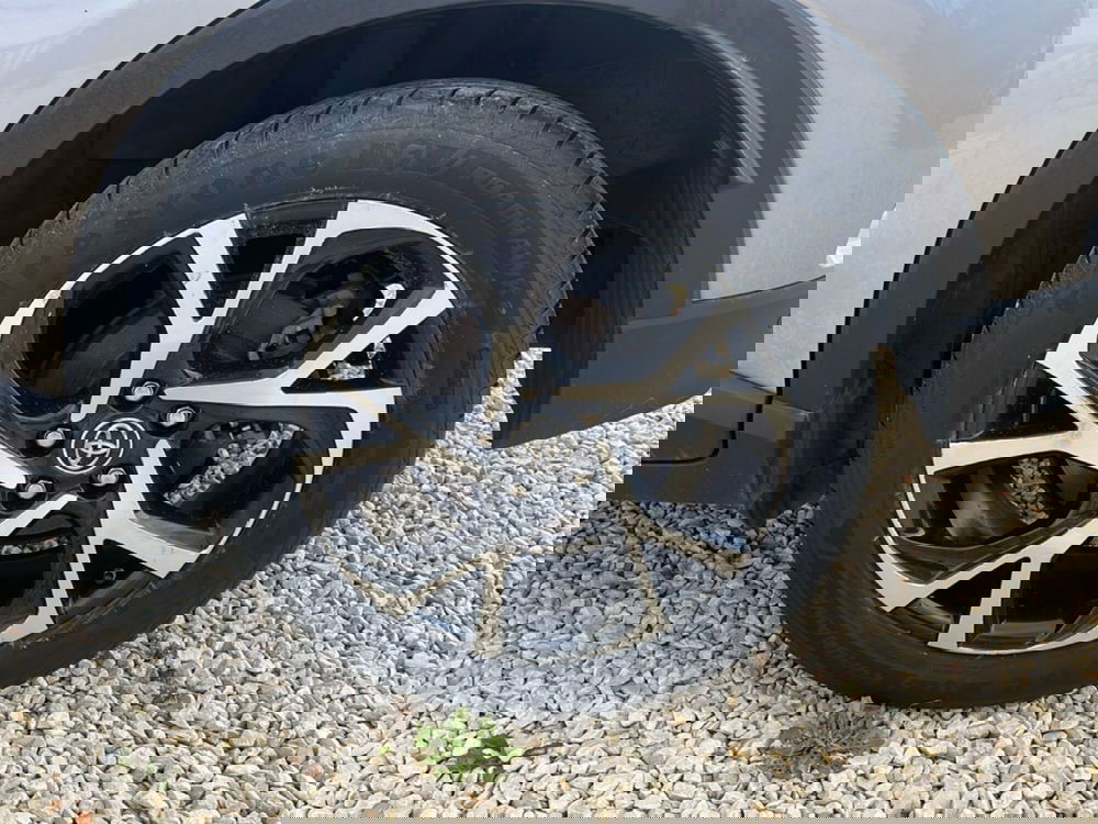 Toyota Toyota C-HR usata a Ragusa (6)