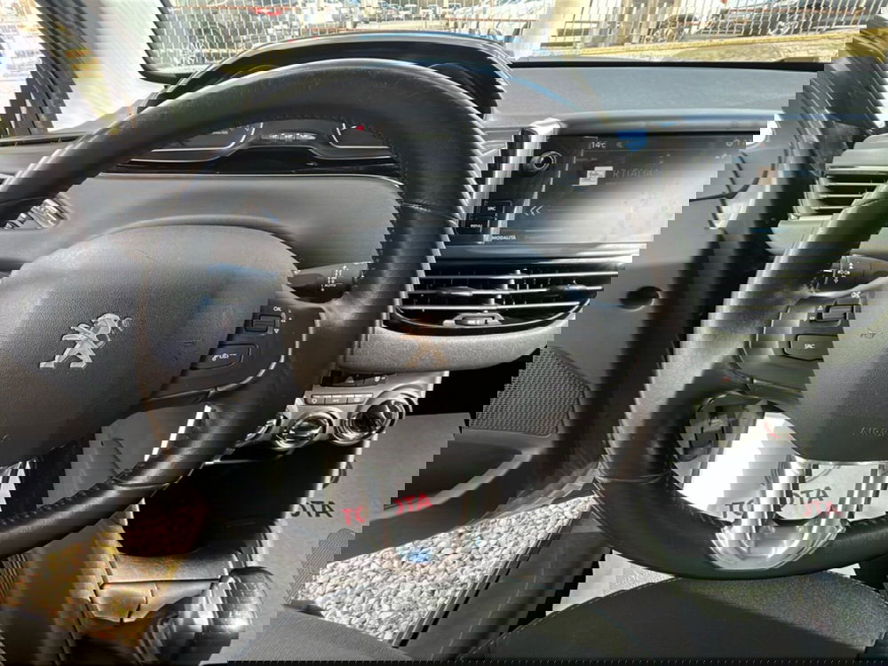 Peugeot 208 usata a Ragusa (10)