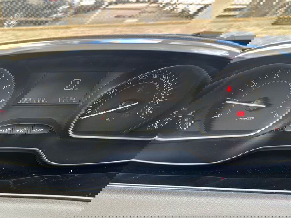 Peugeot 208 usata a Ragusa (11)